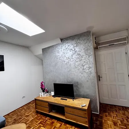 Small & Cosy Apartment