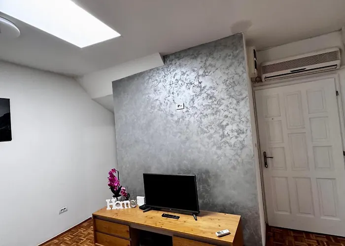 Small & Cosy Apartment